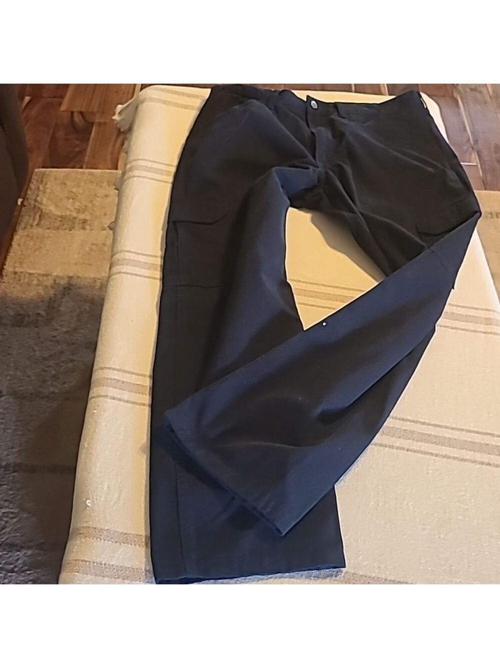 Wrangler workwear, men's black jeans sz. 34"x32.(#619)